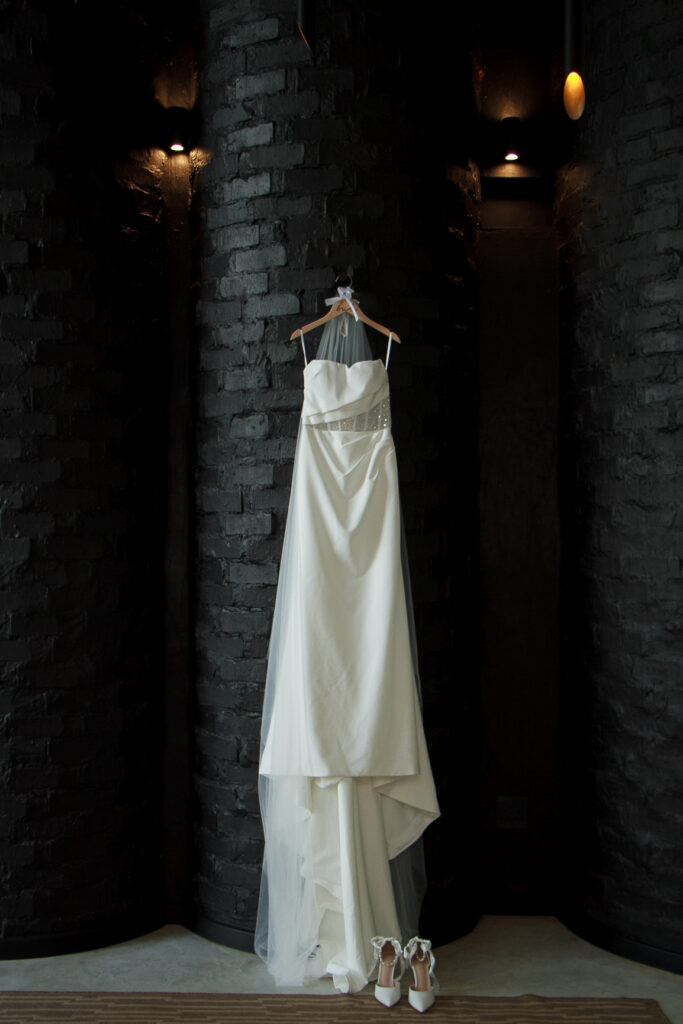 Sneakpeek-21